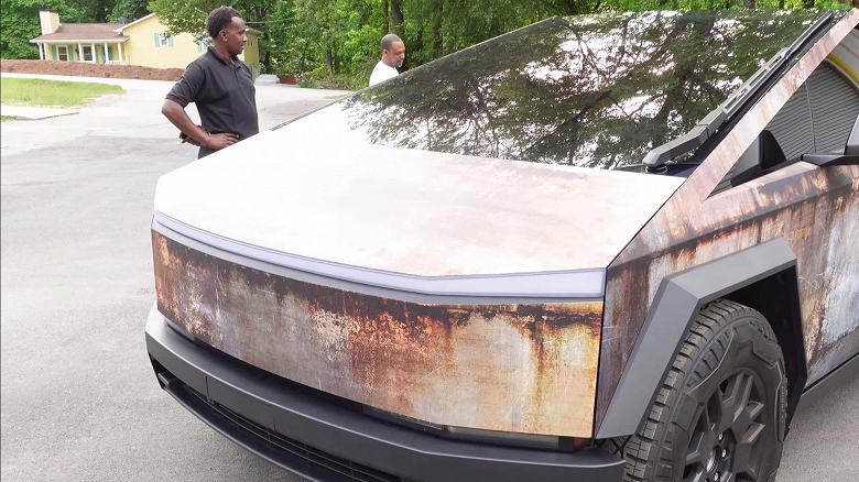 Самый «ржавый» Tesla Cybertruck показали вживую: автомобиль прошёл доработку в тюнинг-ателье Luxe Concepts