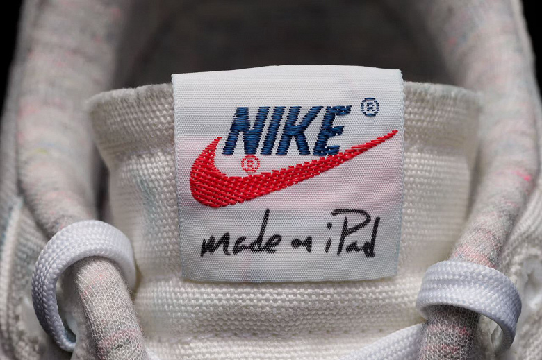 «Сделано на iPad». Nike выпустила уникальные кроссовки для Тима Кука