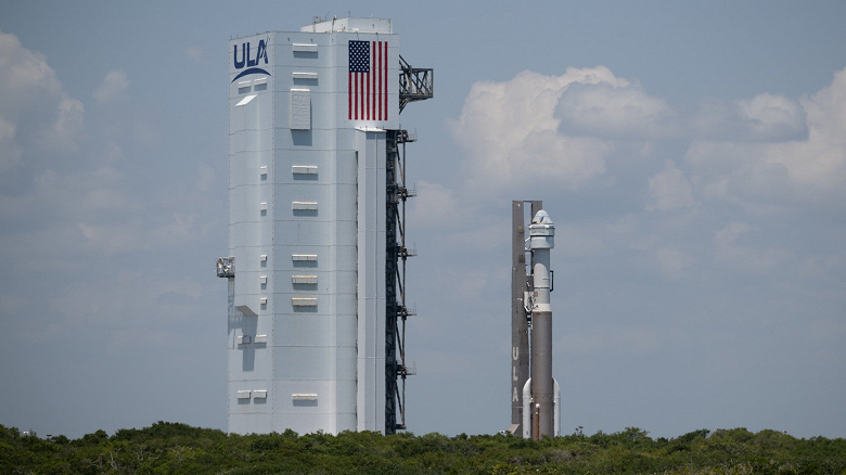 В «Кентавре» обнаружили «жужжащий» клапан. Космический корабль Boeing Starliner и ракету Atlas V убрали со стартовой площадки 