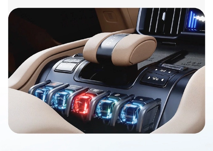 Конкурент Land Cruiser 300 с &laquo;крыльями, энергетическим двигателем и рычагом управления звездолетом&raquo;. BYD сравнивает Leopard 8 с космическим кораблём