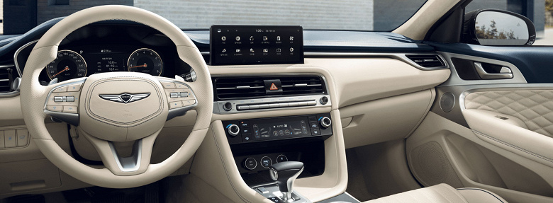 В Россию приехал премиум-Hyundai, способный заменить BMW 3-Series и Audi A4: &laquo;параллельный&raquo; Genesis G70 в три раза дороже официального