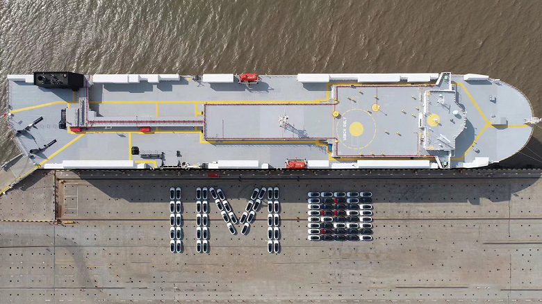 &laquo;Поздравляю команду Tesla Giga Shanghai&raquo;. Илон Маск подтвердил отгрузку миллионного экспортного автомобиля с китайского завода