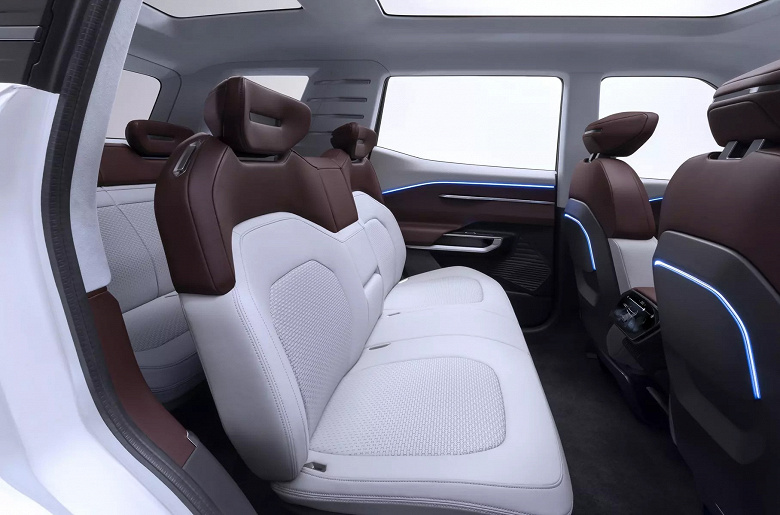 Между Mitsubishi Outlander и Mitsubishi Pajero: представлен концептуальный Mitsubishi DST, серийная модель — уже в 2025 году Между Mitsubishi Outlander и Mitsubishi Pajero: представлен концептуальный Mitsubishi DST, серийная модель — уже в 2025 году