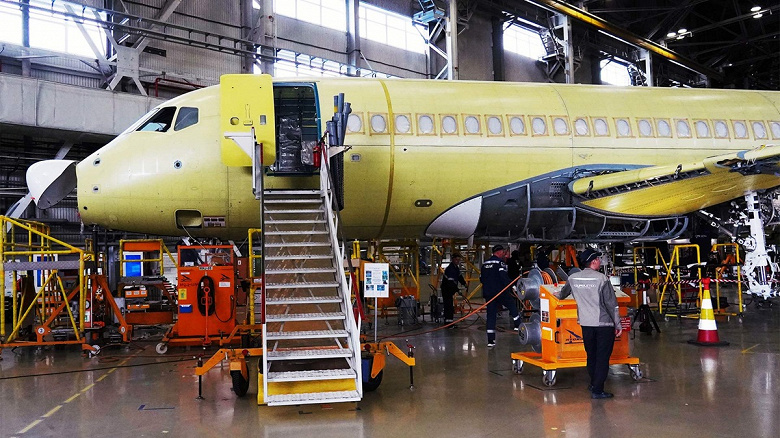 Производитель SSJ-100 разработал инструкции для предотвращения катастроф после крушения самолёта под Коломной