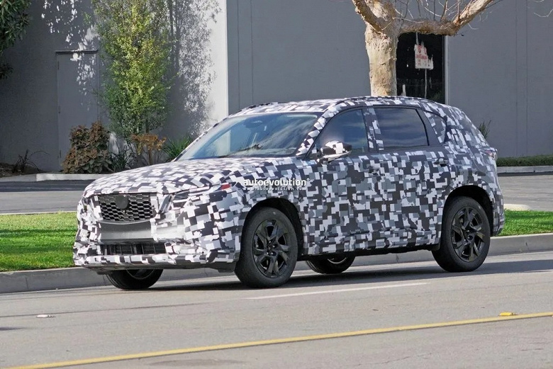 Mazda CX-5 следующего поколения на новой платформе попала в объектив папарацци