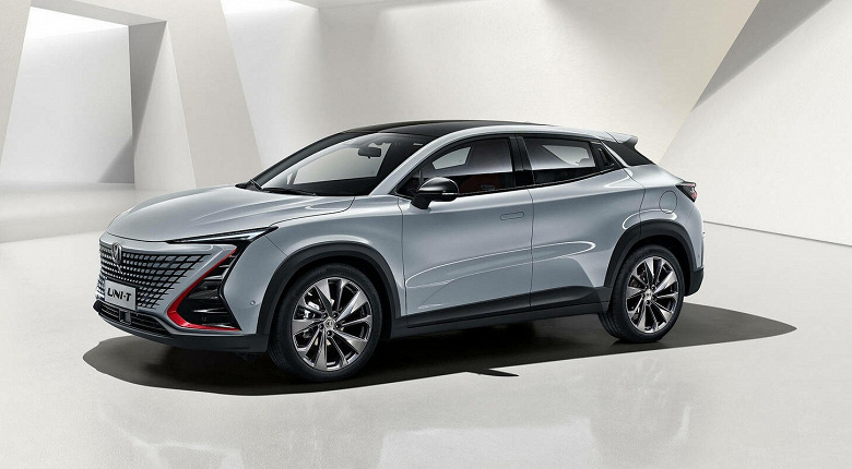 Автомобили Changan в России могут отозвать из-за «желеобразных кресел», а работу компании — приостановить. На проверке настаивает Национальный автомобильный союз