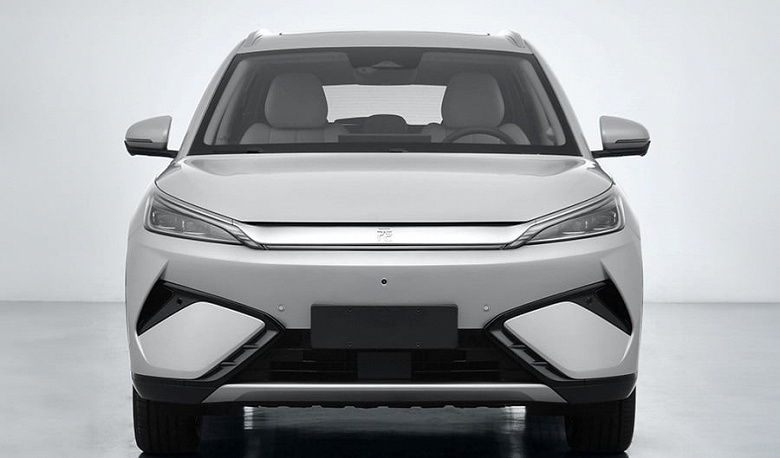 Новейший BYD Atto 3 2025 предложит больше помощи водителю