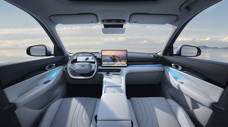 Объявлены цены на первый электрический кроссовер Geely EX5 в России