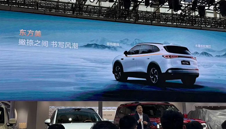 Представлен флагманский кроссовер Chery Fulwin T9L: новый дизайн, лидар на крыше, холодильник и разгон до 5 секунд