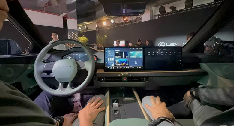 Lexus показал в Китае новый Lexus ES 350e