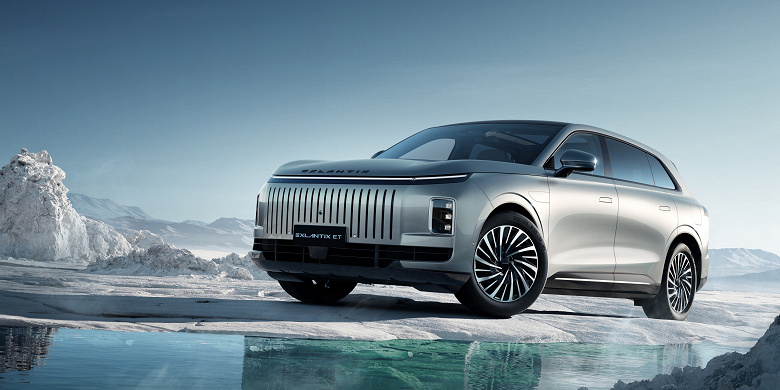 Exlantix обновил ПО гибридного кроссовера ET: подогрев батареи, усовершенствованный адаптив-круиз и новые функции комфорта для России