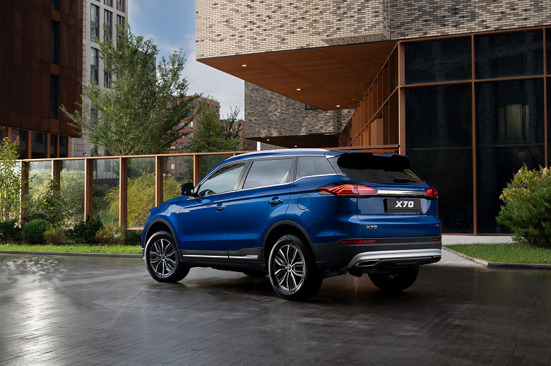В России представили полноприводный обновлённый Belgee X70: подробности о комплектациях и ценах