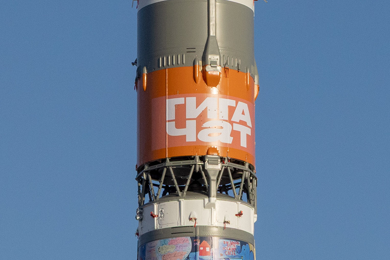 ИИ-помощник Сбера GigaChat отправился на МКС в помощь космонавтам