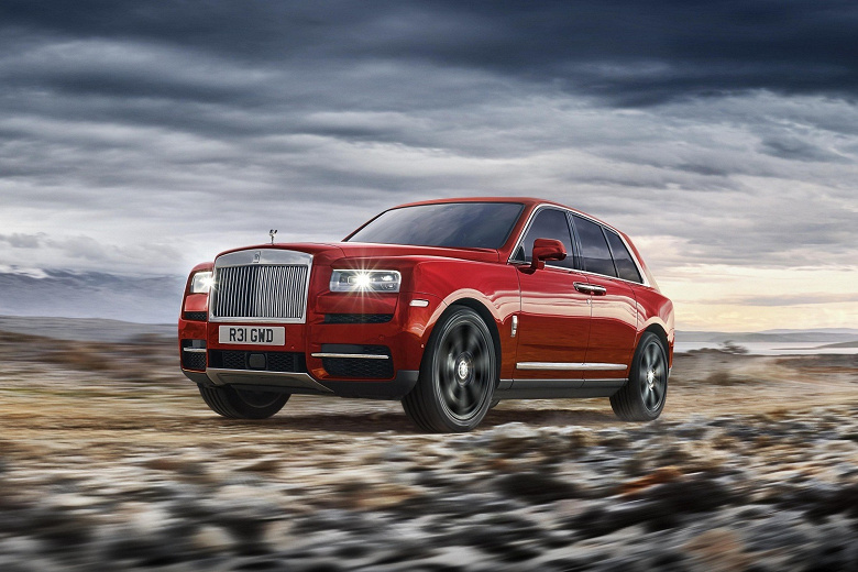 Обеспеченные россияне выбирают Rolls-Royce, Bentley и Lamborghini