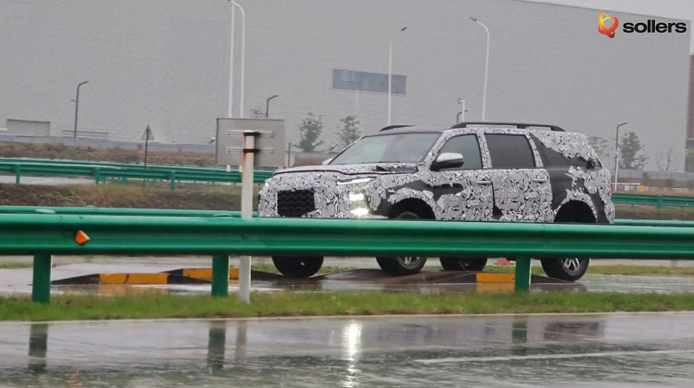 Совершенно новый внедорожник с 8-ступенчатым «автоматом», который будут выпускать на УАЗе: прототип Sollers SJ9 вышел на испытания