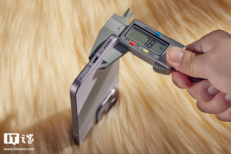 6500 мАч, 90 Вт, IP69, 50-мегапиксельная перископная камера и Snapdragon 8s Gen 3. Vivo S50 показали на живых фото за неделю до премьеры