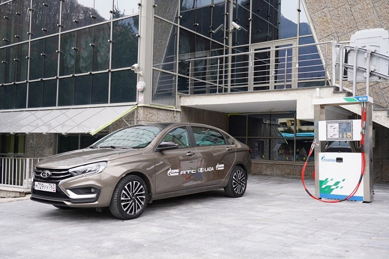 Lada Aura с заводским ГБО вышла на испытания