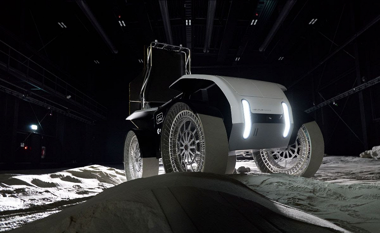 100% европейский луноход Mona Luna успешно прошёл первые ходовые испытания