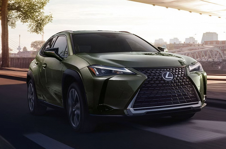 В России начали продавать Lexus UX&nbsp;200 &mdash; недорого, но есть нюанс: машины 2022 года выпуска
