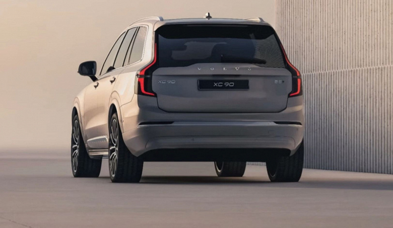 Представлен обновлённый Volvo XC90 2025 — дорого