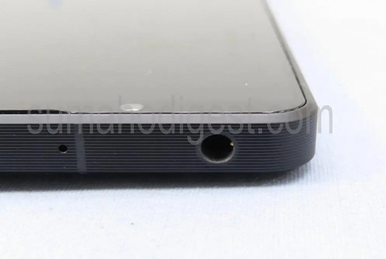 Флагманский смартфон Sony Xperia 1 VII с увеличенными камерами, крошечной рамкой и неумирающим разъёмом 3,5 мм показали со всех сторон перед анонсом