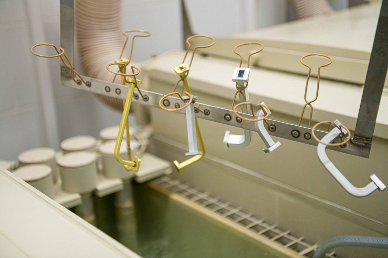 Российские спутники станут надежнее: «Решетнёв» наращивает выпуск волноводов