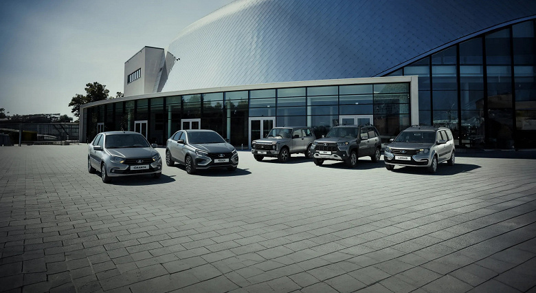 Почему Lada стали такими дорогими: объяснение АвтоВАЗа
