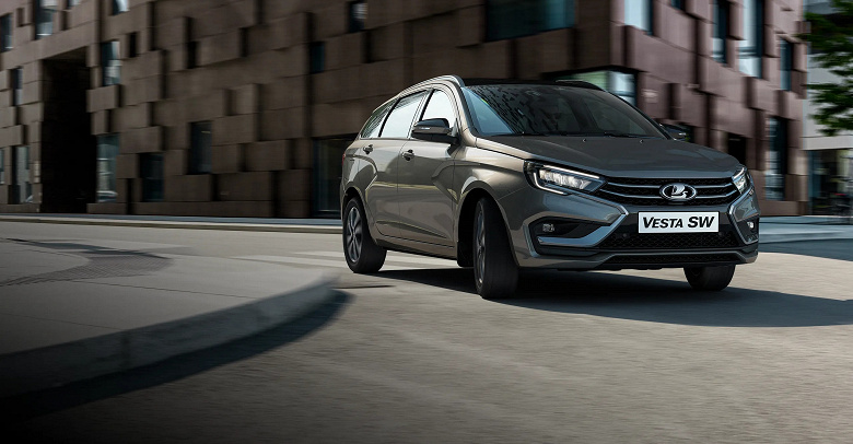 Россиянка отсудила у АвтоВАЗ неустойку и компенсацию за бракованную Lada Vesta SW