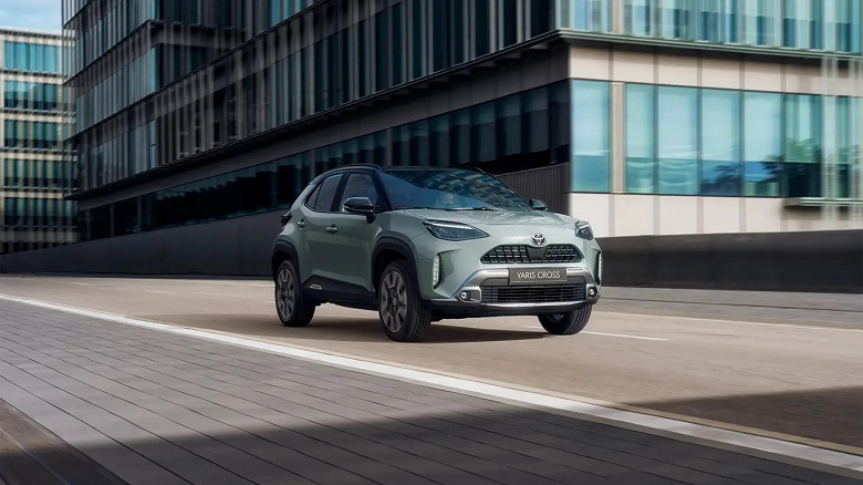Новейший кроссовер Toyota с расходом до 5 л на 100 км и отличным оснащением — теперь дешевле. Представлен Toyota Yaris Cross Hybrid 2025