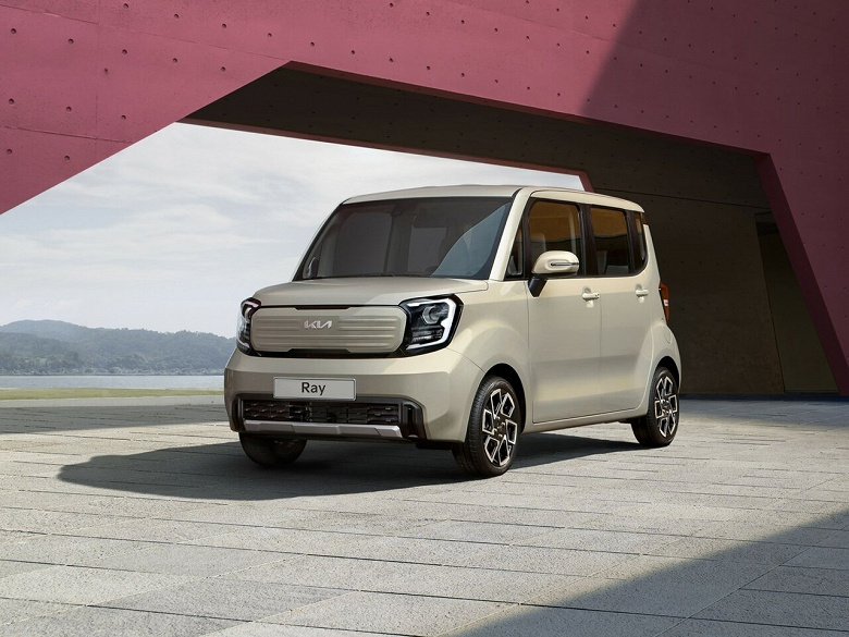 В России предлагают редкие Kia Ray с необычной компоновкой дверей — от 2 млн рублей