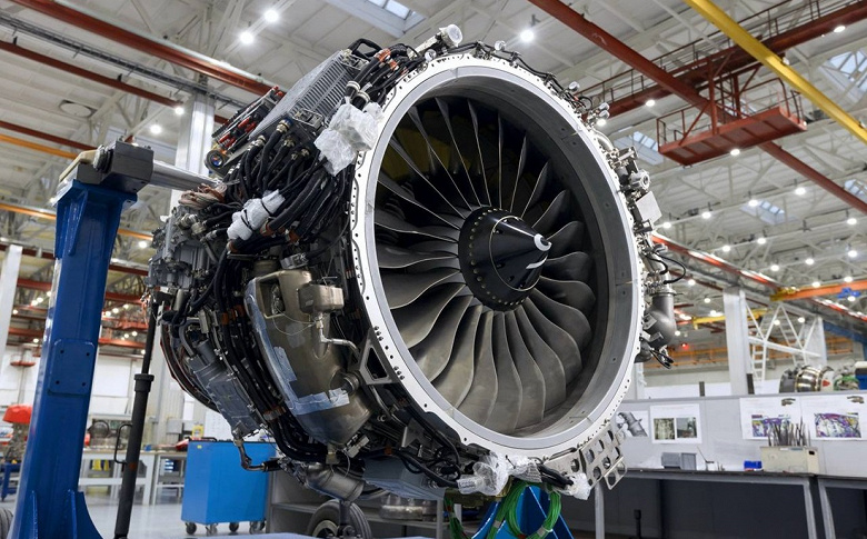 Авиадвигатель ПД-8 для Superjet 100 запустят в серию до конца года 