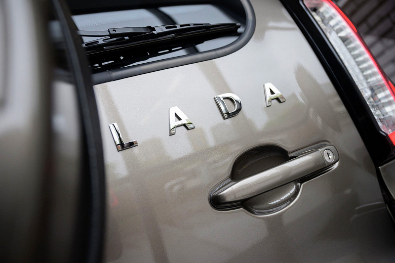 Бурная осень 2025: в России выйдут около 60 новинок автопрома