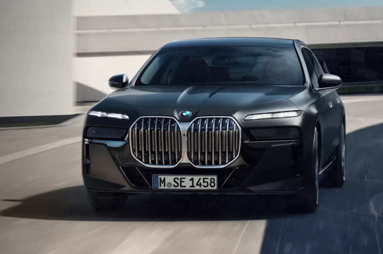 В России представили «семерку» BMW 7 Series G70: гибрид, бензин и дизель — на выбор
