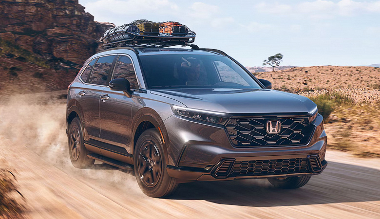 В России изменились цены на Honda CR-V: кроссоверы&nbsp;под заказ подорожали до 2,85 млн рублей, а машины в&nbsp;наличии подешевели до 3,7 млн рублей