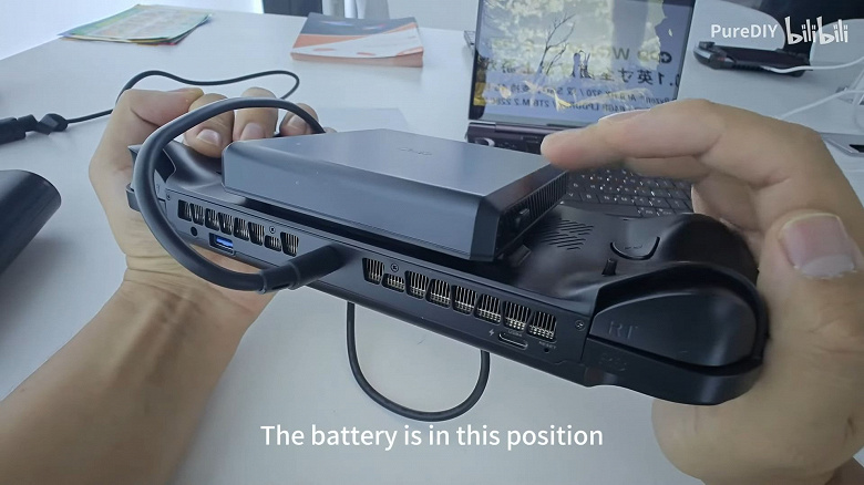 Первая портативная приставка по мощности сопоставимая с PlayStation 5. Появились видео с уникальной GPD Win 5 без встроенного аккумулятора 