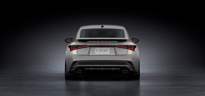 Представлен совершенно новый Lexus IS: полный привод и 6-ступенчатый «автомат»
