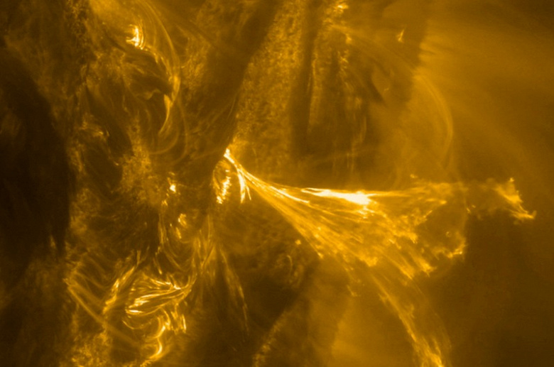 Европейское космическое агентство смоделировало сильнейшую солнечную бурю, способную парализовать спутники и спровоцировать сбои на Земле