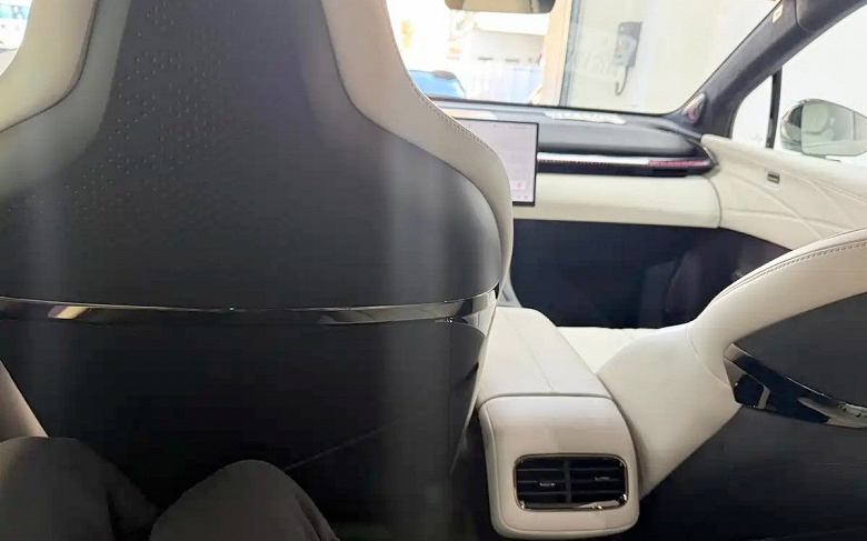 Zeekr X 2026 получит новый аккумулятор Energee. Машину впервые показали вживую