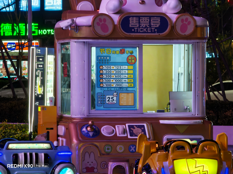 Так снимает Redmi K90 Pro Max: опубликованы живые не рекламные фото, в том числе примеры 20-кратного зума днем и ночью