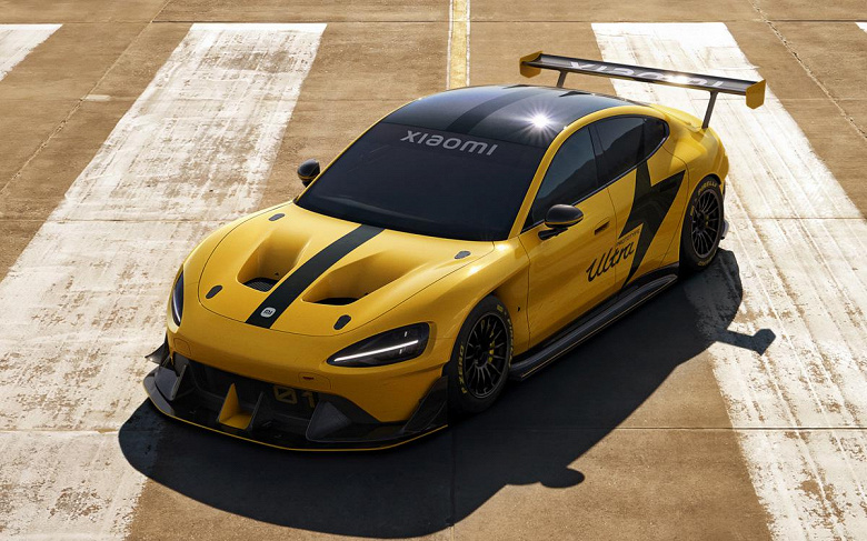 Xiaomi SU7 Ultra предлагают в наличии в России