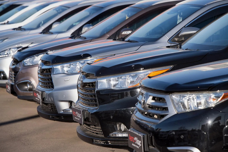 В России резко сократилось число автосалонов китайских брендов