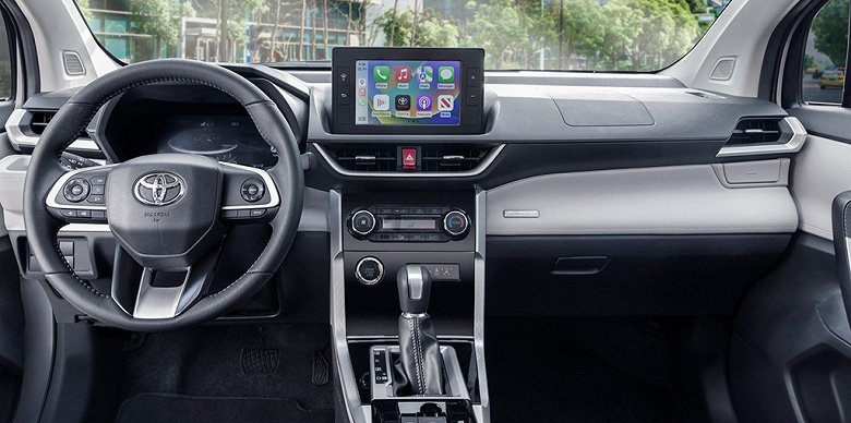 Семиместная Toyota Veloz заметно подешевела в России: заказы принимаются от 2,575 млн рублей &mdash; на 300 тыс. рублей дешевле, чем в сентябре 2025 года