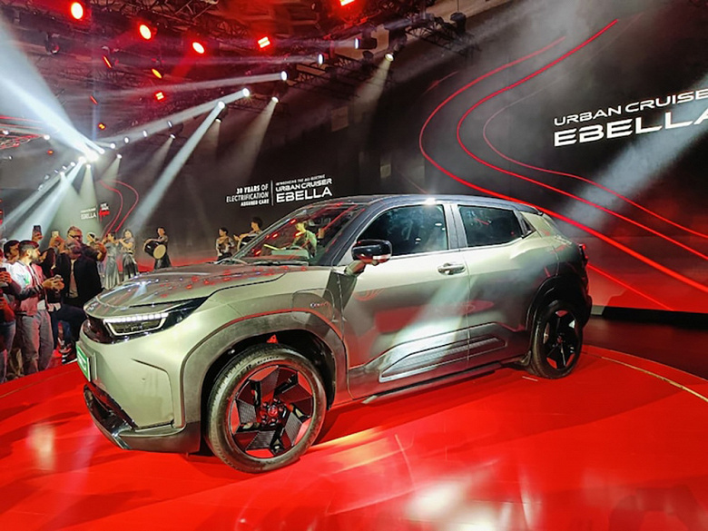 Представлен Toyota Urban Cruiser EBella &mdash; электрический кроссовер с запасом хода 543 км и ценой всего 21 тыс. долларов (1,5 млн рублей)