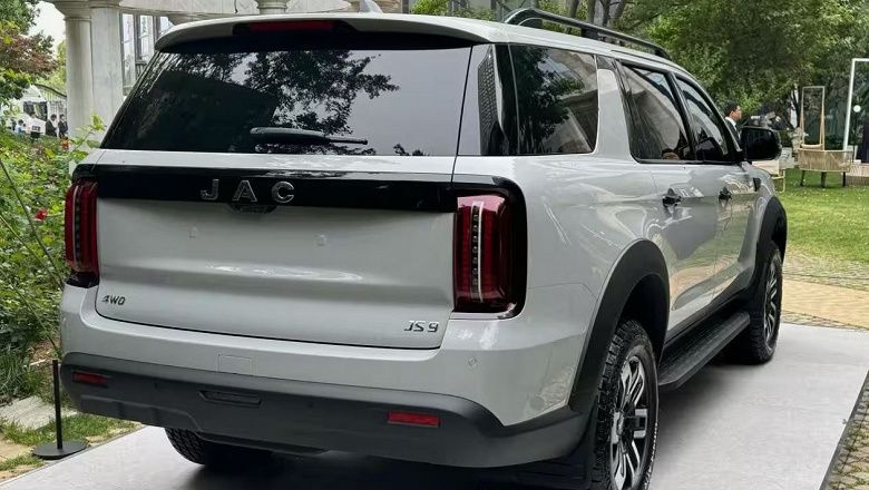 В России появится большой рамный внедорожник, построенный на базе популярного пикапа JAC T9: продажи JAC JS9 стартуют в 2026 году