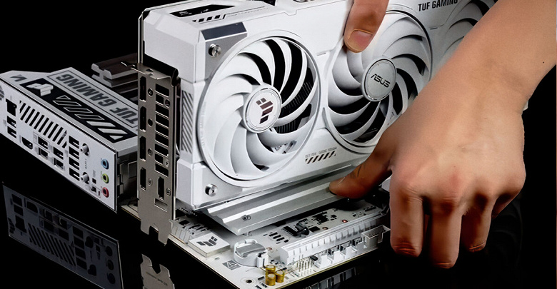 Asus вернула физические рычажки для демонтажа видеокарт. Компания объяснила, почему отказалась от системы Q-Release Slim