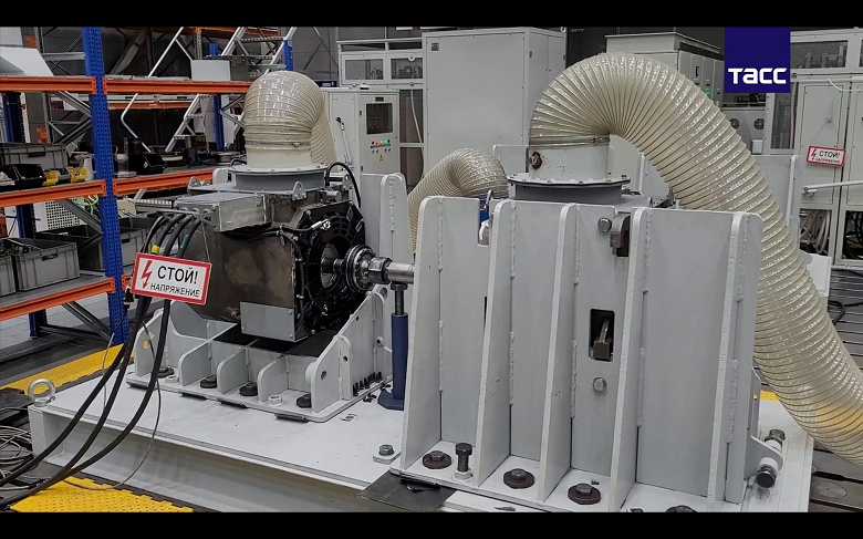 В России запускают серийное производство двигателей мощностью 880 л.с. для высокоскоростных поездов