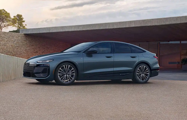 Audi показала новые модели e-tron с физическими кнопками на рулевом колесе