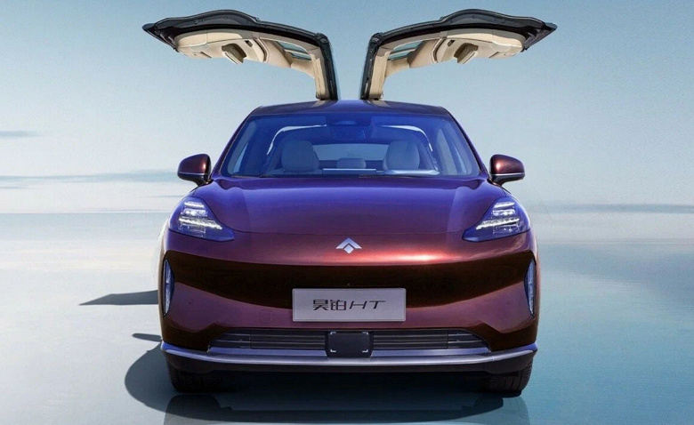 В России сертифицирован GAC Hyptec HT: двери как уTesla Model X, задний привод и 510 км на одной зарядке