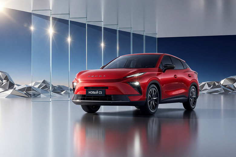 От 2,35 млн рублей: раскрыты цены и комплектации нового поколения кроссовера Omoda С5 в России