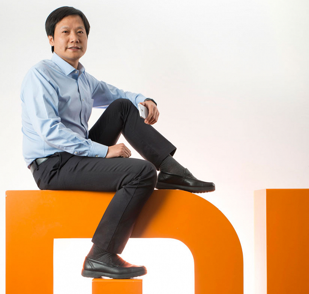 Глава Xiaomi думает о съемных аккумуляторах и обещает выпустить 5G-смартфоны в марте-апреле 2019